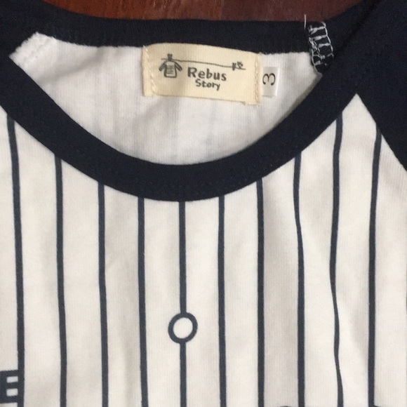 Boston Red Sox boy onesies bundle - Picture 4 of 8